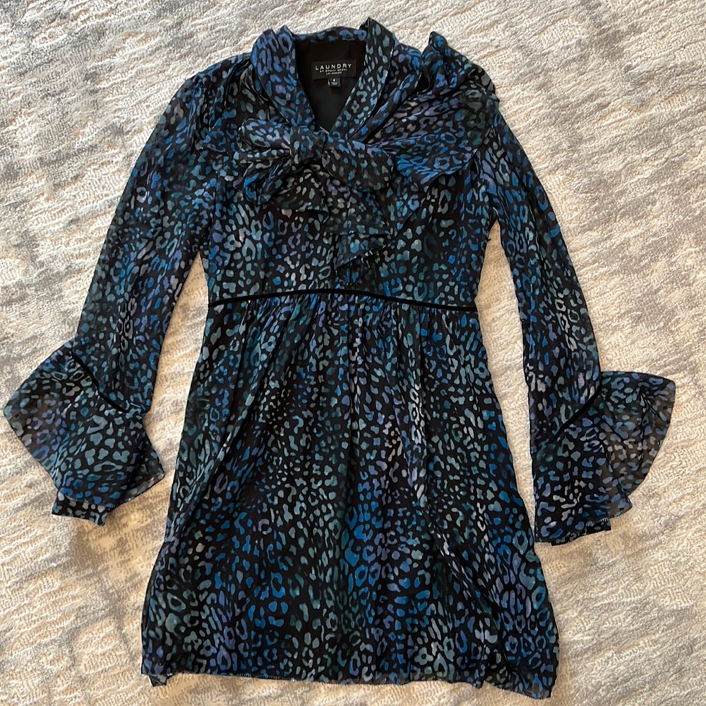 Laundry baby doll dress blue animal print sz 2